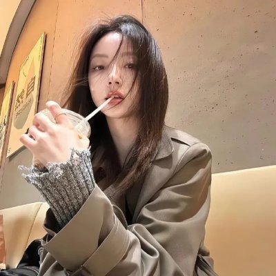 圣母在上第三季海报